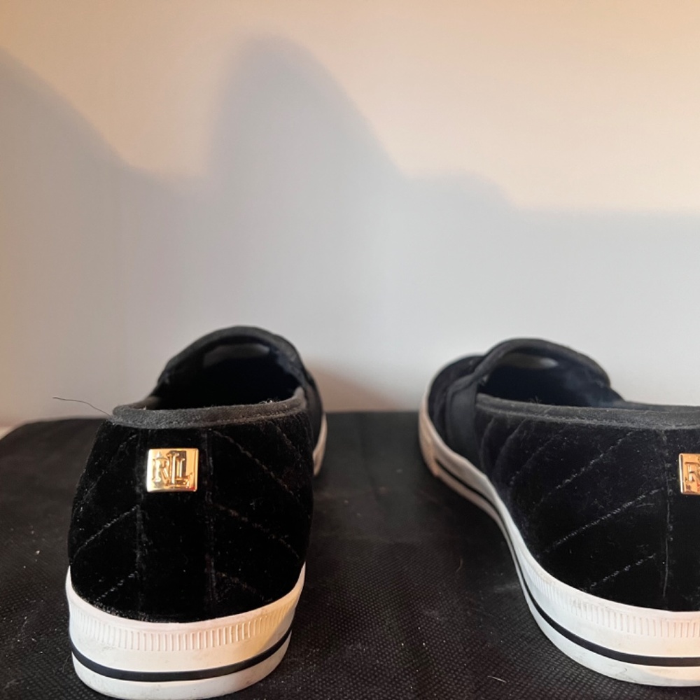 Shoes - Picture 2 of 3